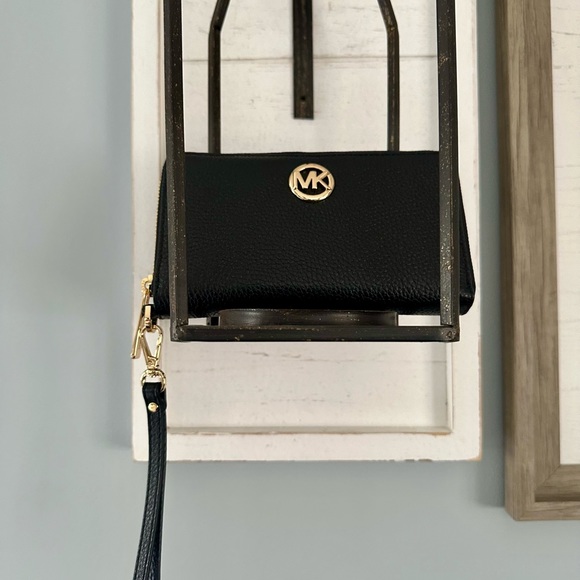 Brand new, Michael Kors, large leather tote, and wallet - Picture 4 of 8